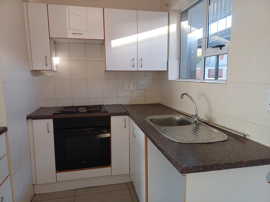 To Let 1 Bedroom Property for Rent in Sanlamhof Western Cape